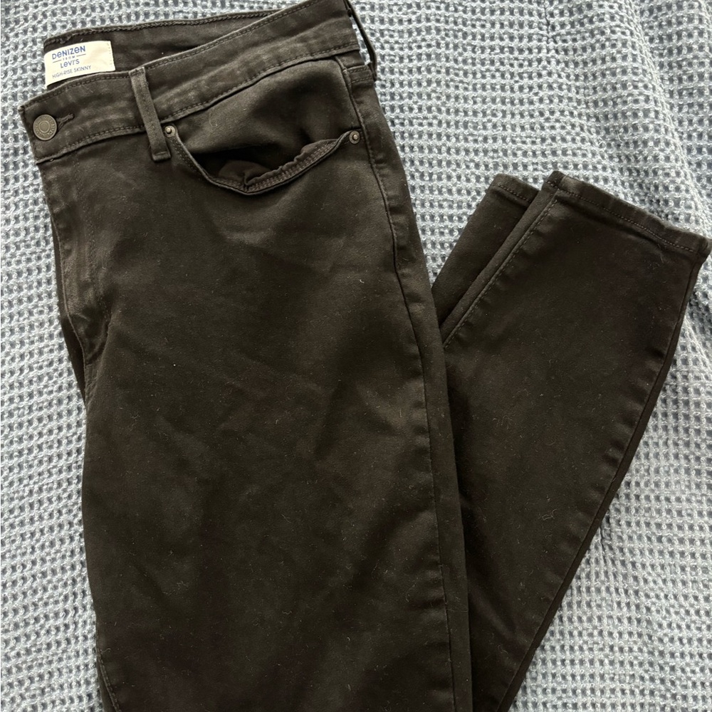 Black Levi Denizen skinny Jeans
